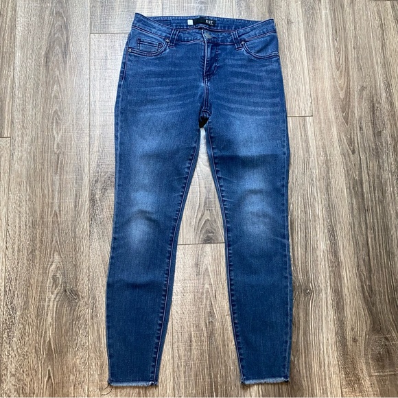 Kut from the Kloth Connie ankle skinny jeans, sz 6 - Picture 3 of 13